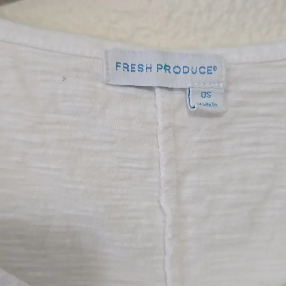 fresh produce White Scoop Neck‎ Short Sleeve Tee OS